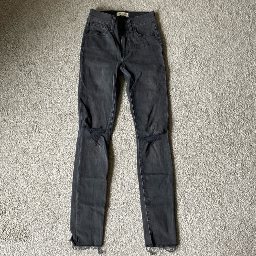 Madewell 9” Mid-Rise Skinny - size 24